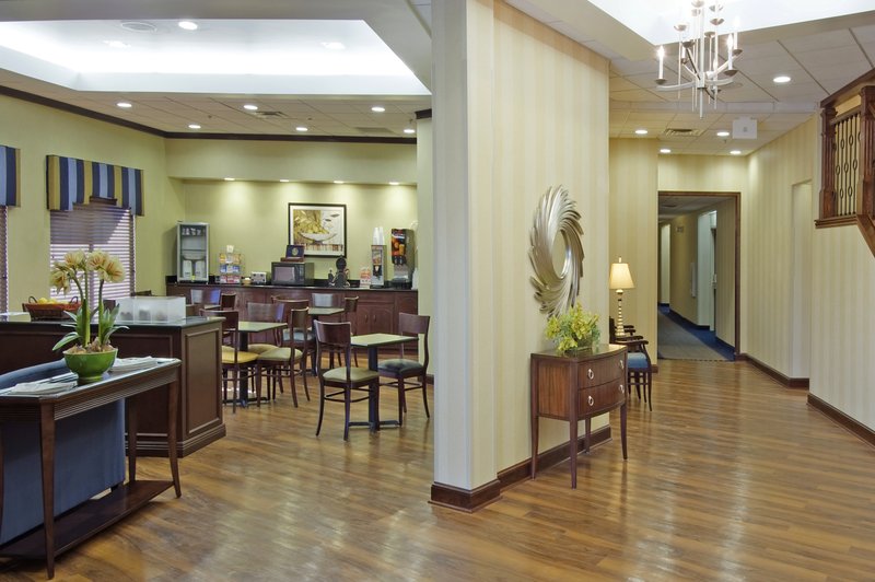 Holiday Inn Express & Suites ALBANY - Albany, GA