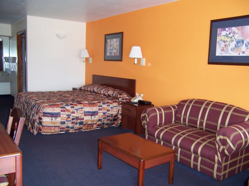 Holiday Inn Express & Suites Raymondville - Raymondville, TX