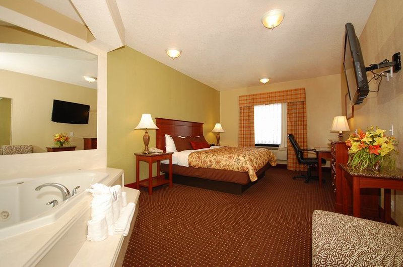 Best Western Plus - Yukon, OK