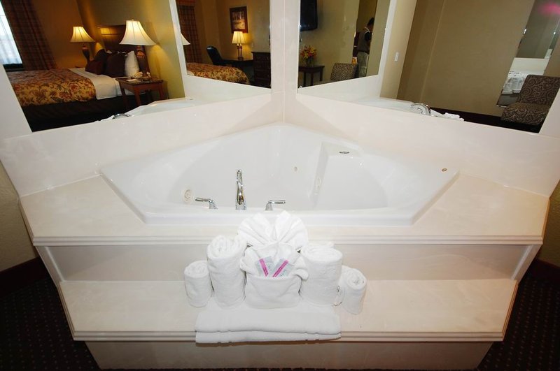 Best Western Plus - Yukon, OK