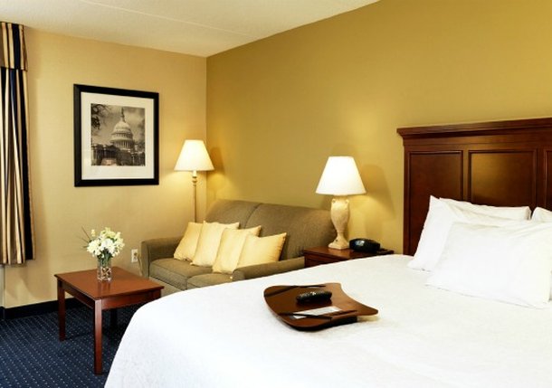 Hampton Inn Dulles/Cascades - Sterling, VA