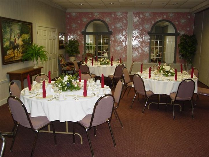Best Western White Columns Inn - Thomson, GA