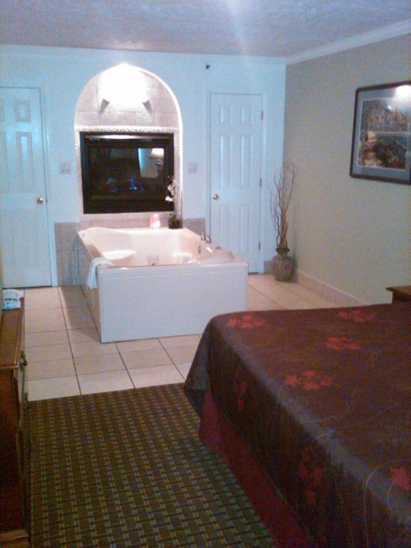 Best Western White Columns Inn - Thomson, GA