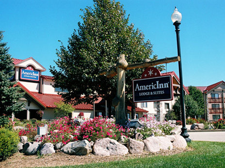 Americ Inn - Oswego, IL