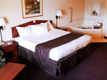 Americinn - Peoria, IL