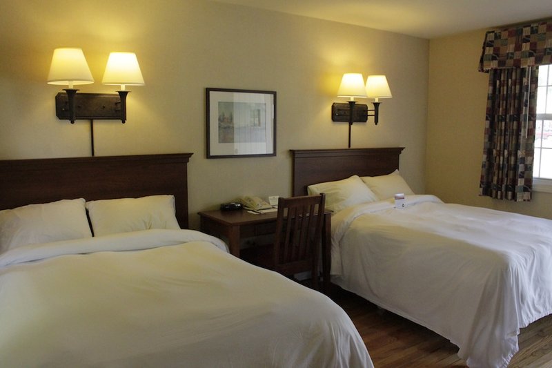 Yankee Inn Home Comfort - Lenox, MA