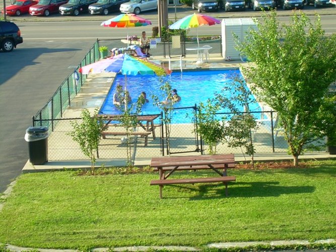 Swiss Cottage Inns - Niagara Falls, NY