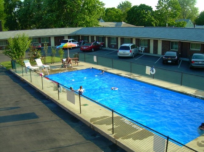 Swiss Cottage Inns - Niagara Falls, NY