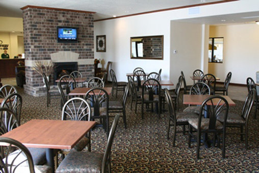 Expressway Suites - Fargo, ND