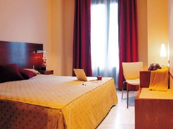 Hesperia Carlit - Room