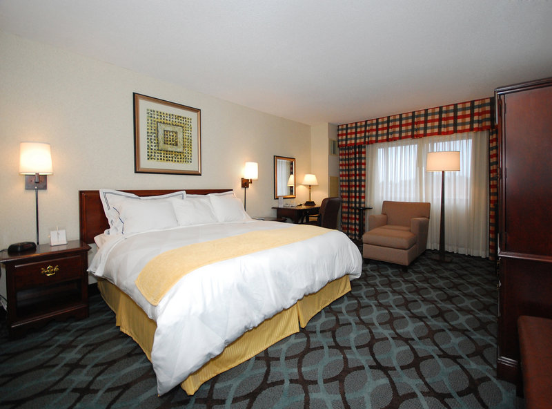 High Point Plaza Hotel - High Point, NC