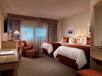 Riviera Hotel & Casino - Room