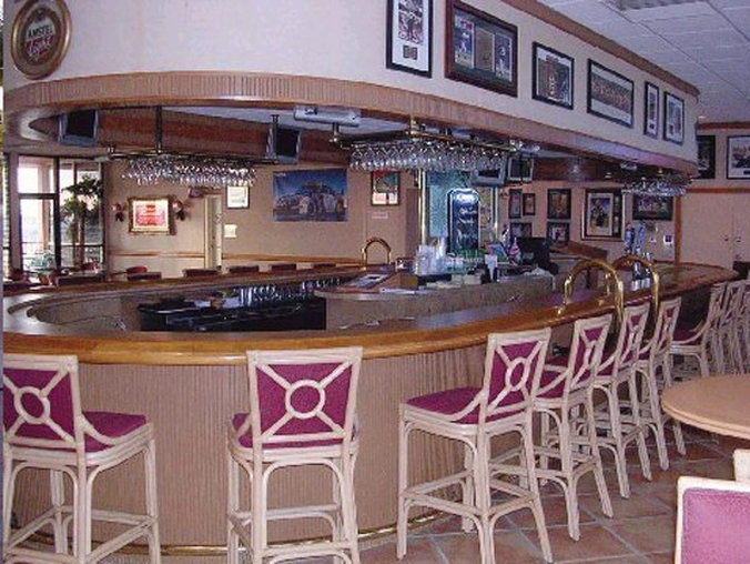 EL PALACIO SPORTS HOTEL - Opa Locka, FL