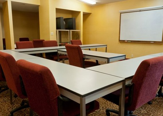 Clarion Inn & Suites Lafayette - Lafayette, IN
