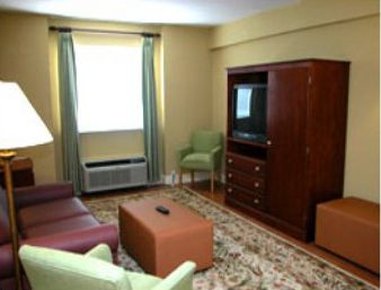 Ramada - Brewton, AL