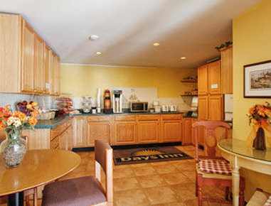 Doylestown Mainstreet Inn - Doylestown, PA