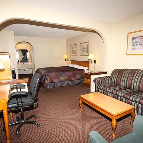 Gateway Inn & Suites - Clarksville, TN