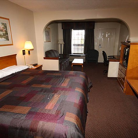 Gateway Inn & Suites - Clarksville, TN