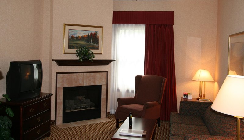 Hampton Inn & Suites Springdale - Springdale, AR