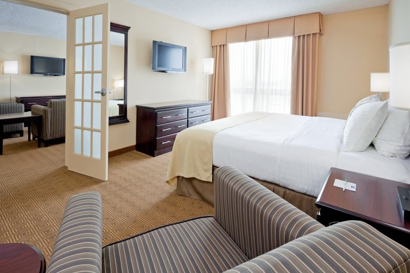 Holiday Inn SOUTH PLAINFIELD-PISCATAWAY - South Plainfield, NJ