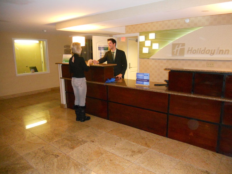 HOLIDAY INN - Hazlet, NJ