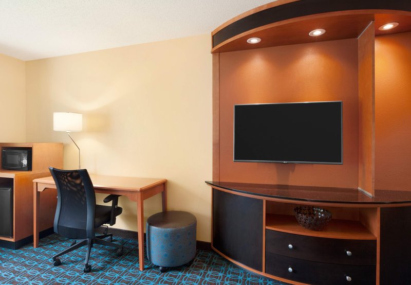 Fairfield Inn & Suites By Marriott Lansing West - Lansing, MI