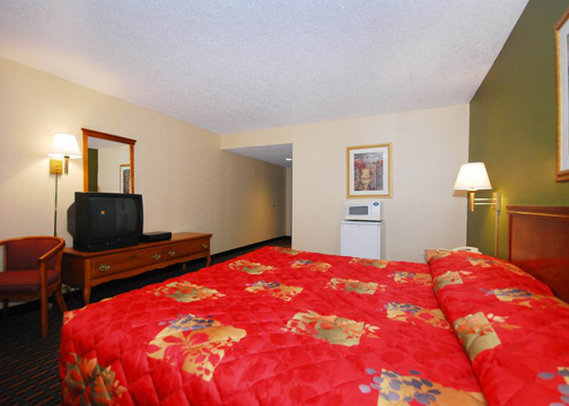 Econo Lodge - Jersey City, NJ