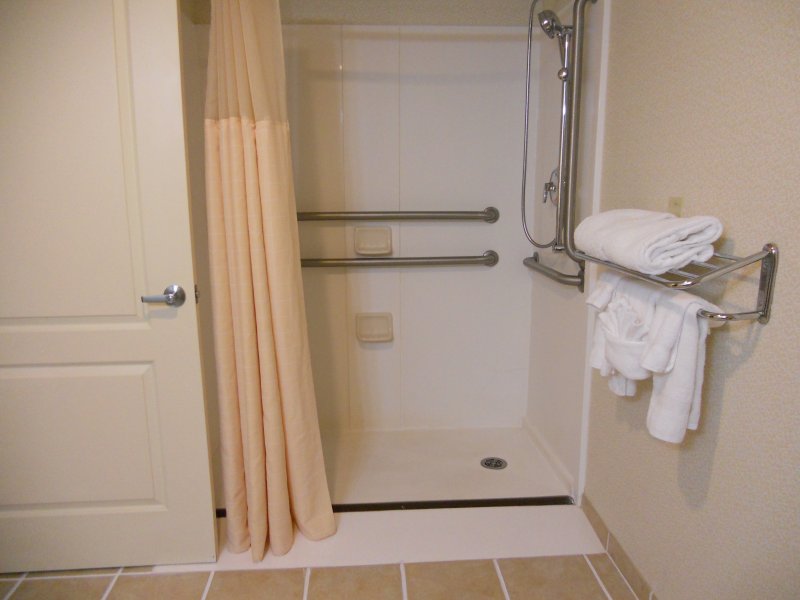 HOLIDAY INN - Hazlet, NJ