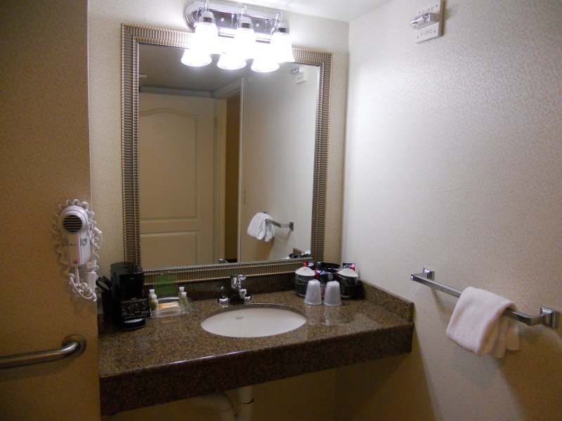 HOLIDAY INN - Hazlet, NJ