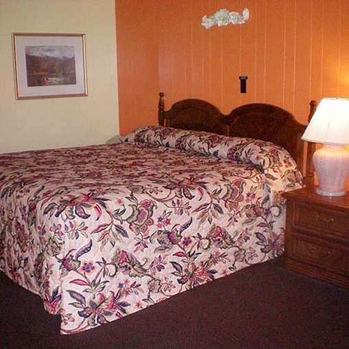 Colonial Inn Franklin - Franklin, NC