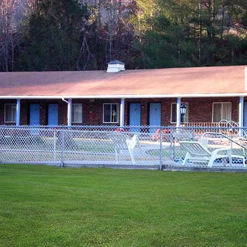 Colonial Inn Franklin - Franklin, NC