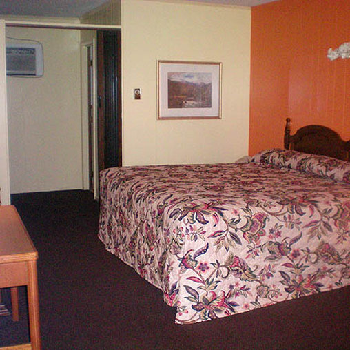 Colonial Inn Franklin - Franklin, NC