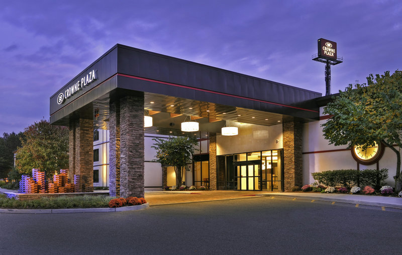 CROWN PLAZA - Suffern, NY