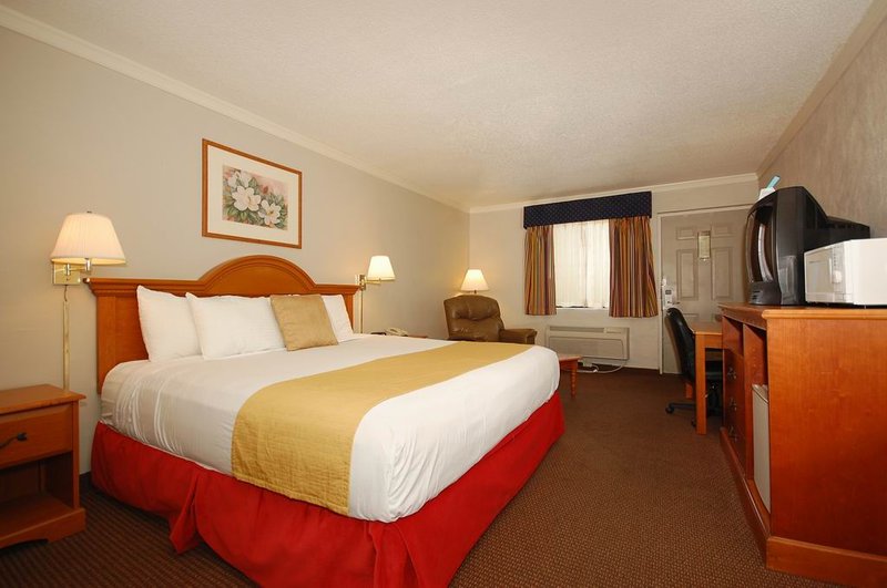 Colony Inn - Forrest City, AR