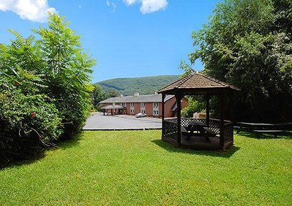 Econo Lodge - Harpers Ferry, WV