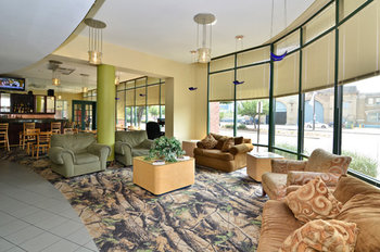 Holiday Inn Express Penns Landing - Lobby
