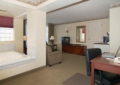 Quality Inn & Suites - Orland Park, IL
