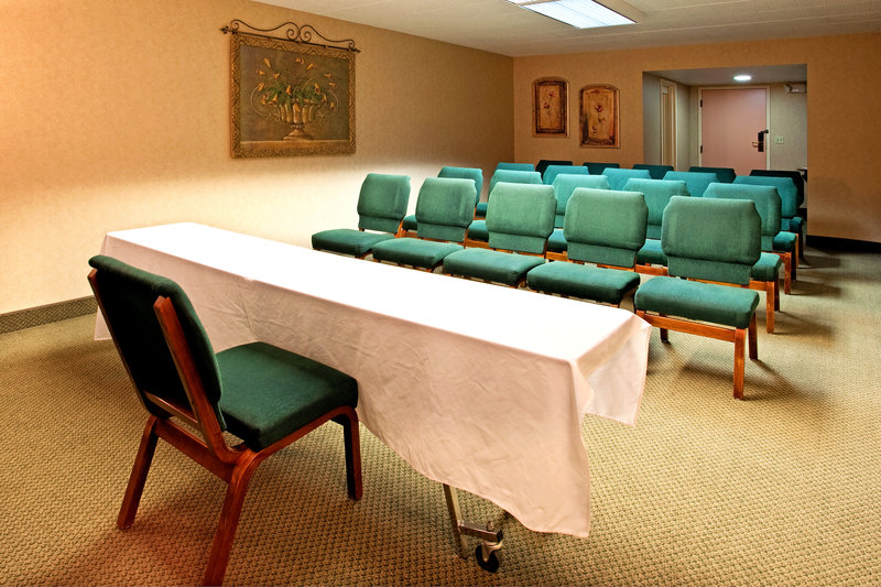 HOLIDAY INN EXPRESS - Altoona, PA