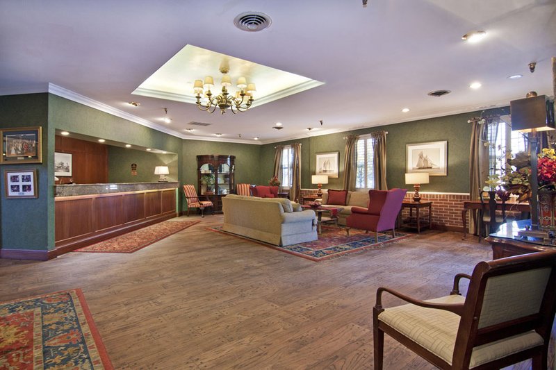 Best Western White Bear Country Inn - Saint Paul, MN