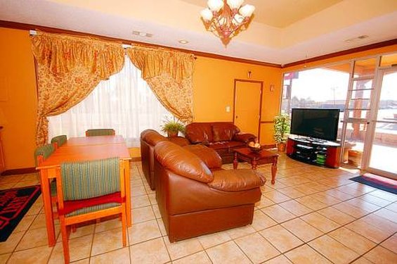 Coachlight Inn Motel - Brenham, TX