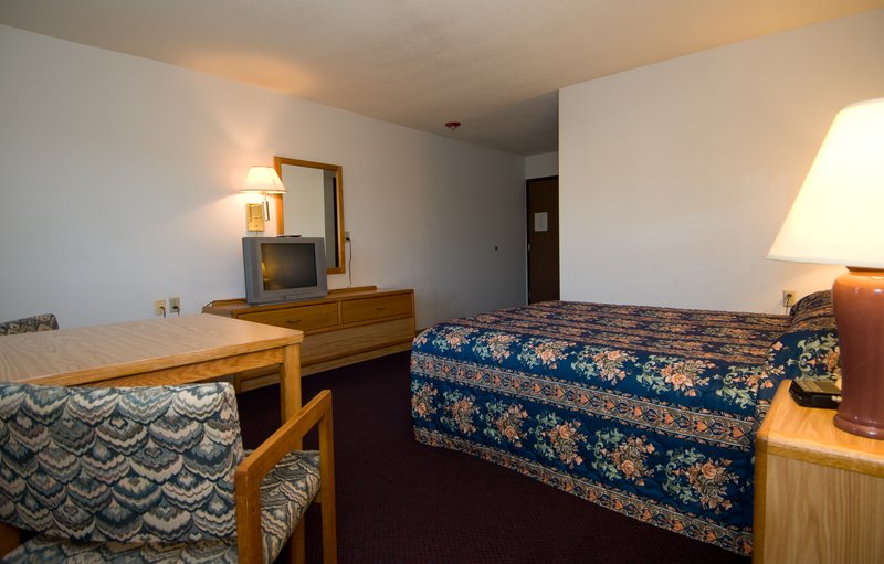 Econo Lodge - Brainerd, MN