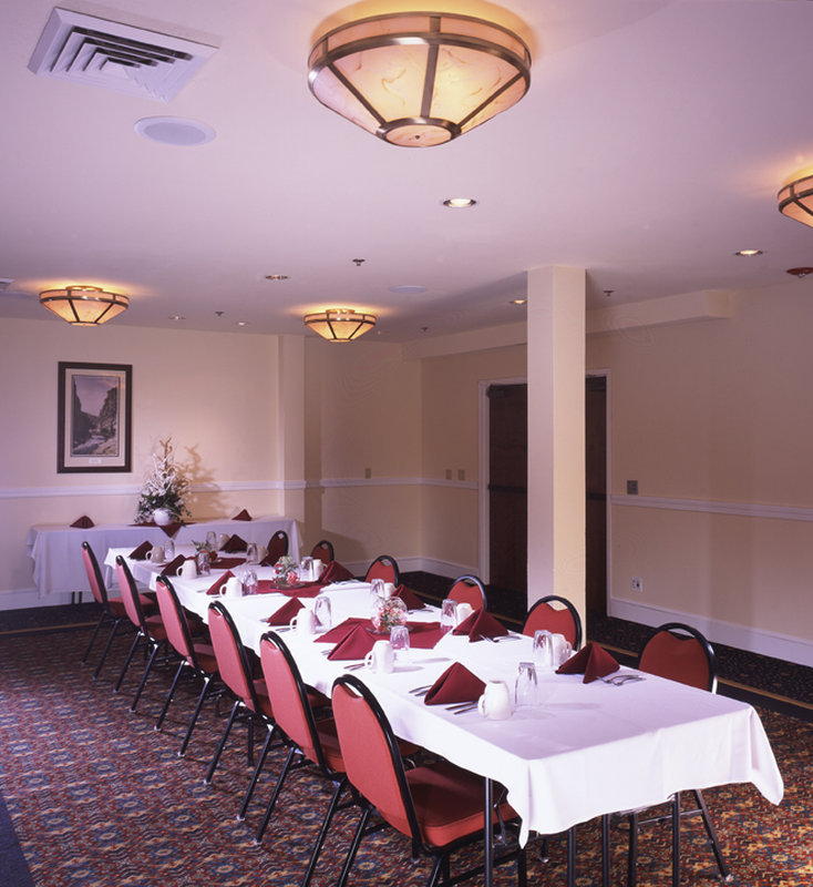 Plains Hotel - Cheyenne, WY