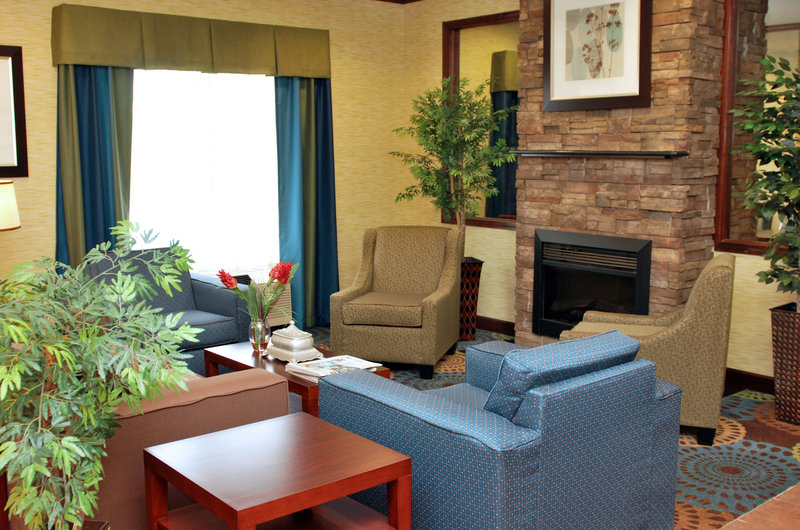 Holiday Inn Express-Lapeer - Clifford, MI