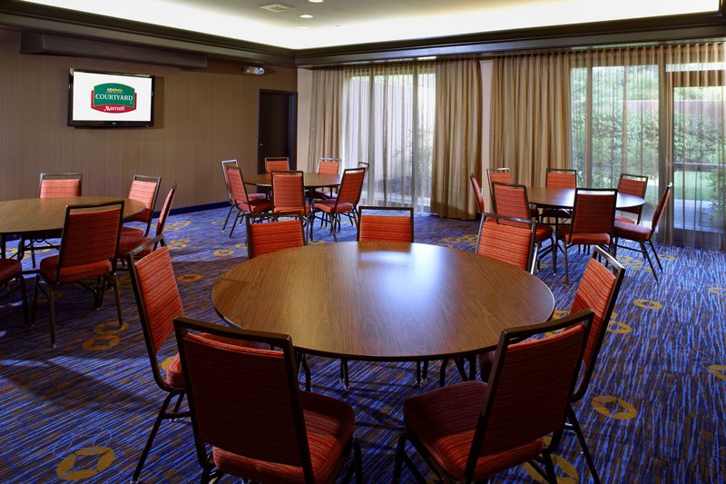 Courtyard By Marriott - Newark, OH