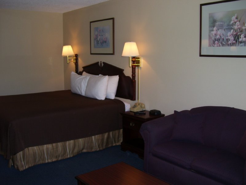 Americas Best Value Inn - Hazlehurst, GA