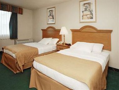 Days Inn By Wyndham Albion - Albion, MI