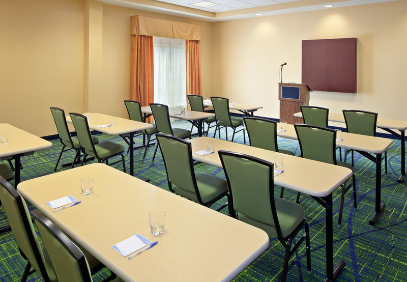 Fairfield Inn & Suites By Marriott Lewisburg - Lewisburg, WV