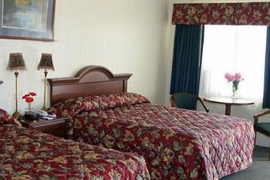 Shalimar Resort - Tilton, NH