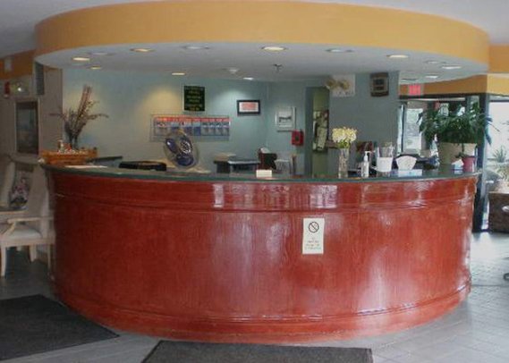 Econo Lodge-Plymouth - Plymouth, NH