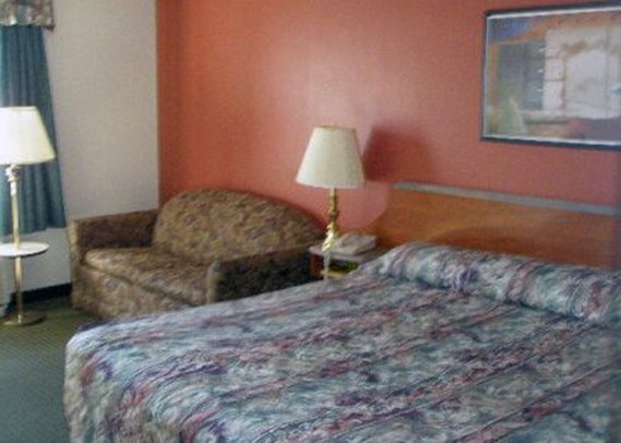 Econo Lodge-Plymouth - Plymouth, NH